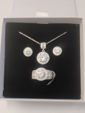 Moissanite Jewelry Set
